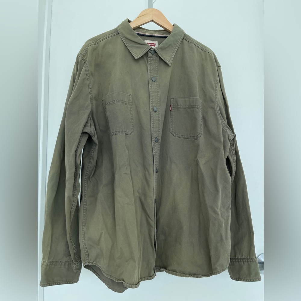 Levi’s shirt, unisex